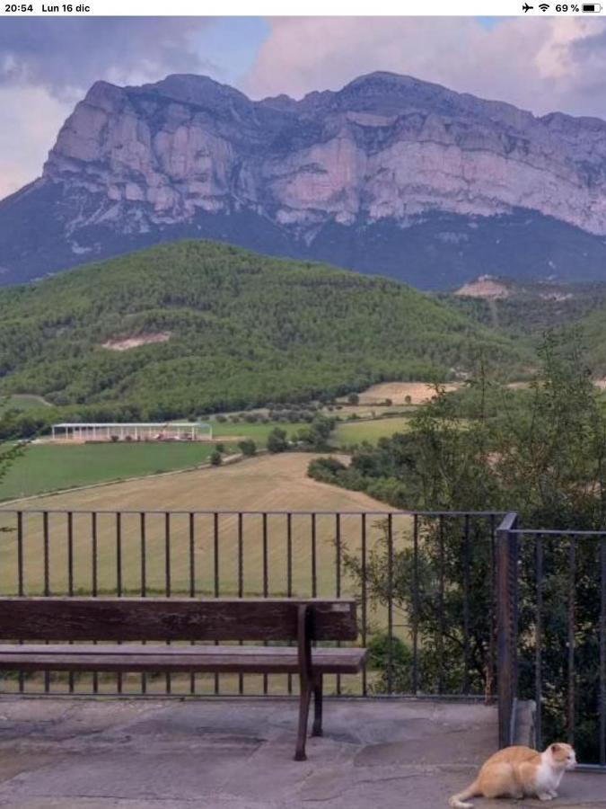 شقة Preciosas Vistas A La Montana, Luminoso Y Acogedor El Pueyo de Araguás المظهر الخارجي الصورة